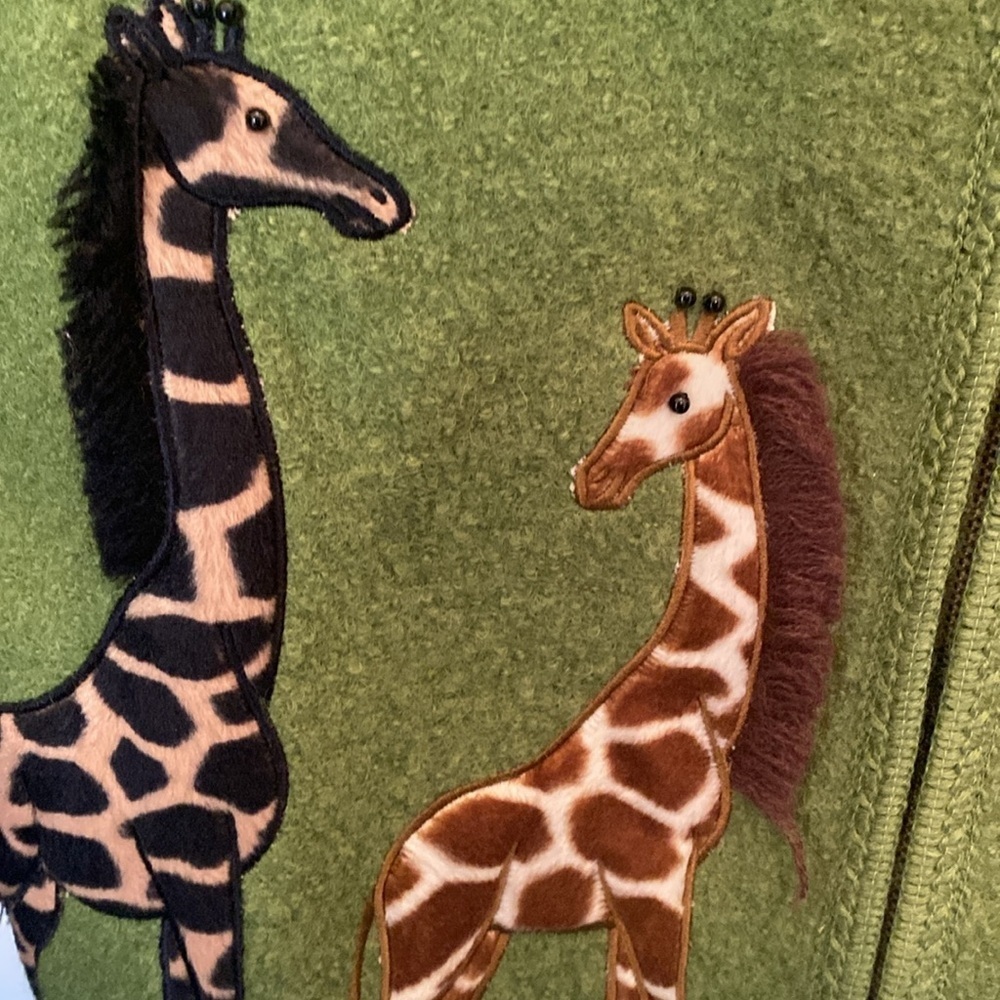 Lisa International 100% wool giraffes vest with faux fur collar - Picture 5 of 11